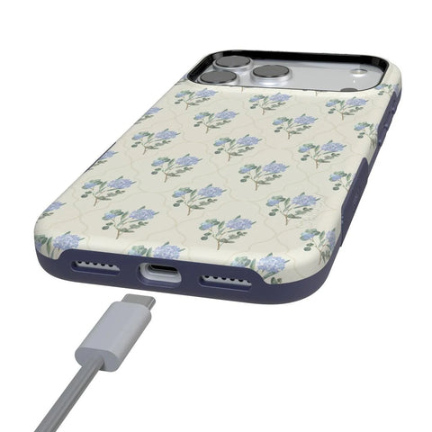 Vintage Garden | Blue Hydrangea Case