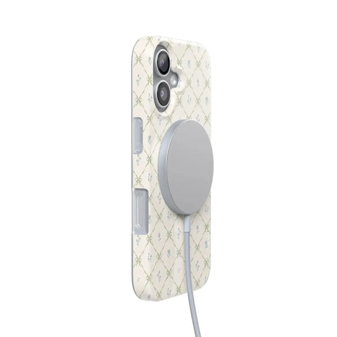 Petit Petals | Dainty Lattice Case