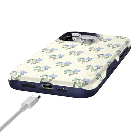 Vintage Garden | Blue Hydrangea Case