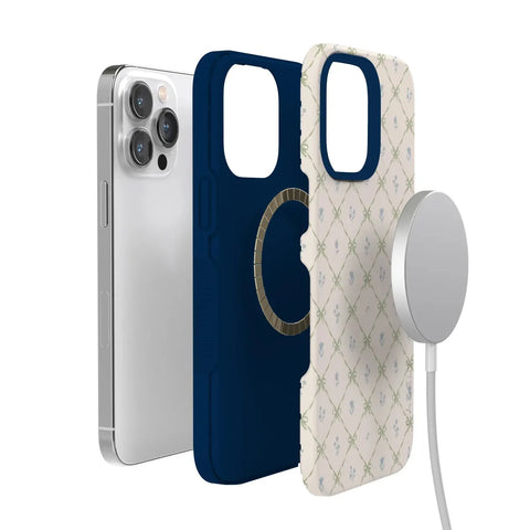 Petit Petals | Dainty Lattice Case