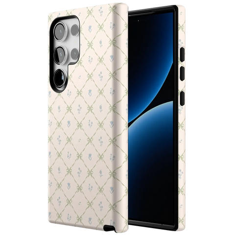 Petit Petals | Dainty Lattice Case