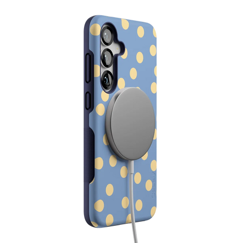 In the Spotlight | Pastel Polka Dot Case