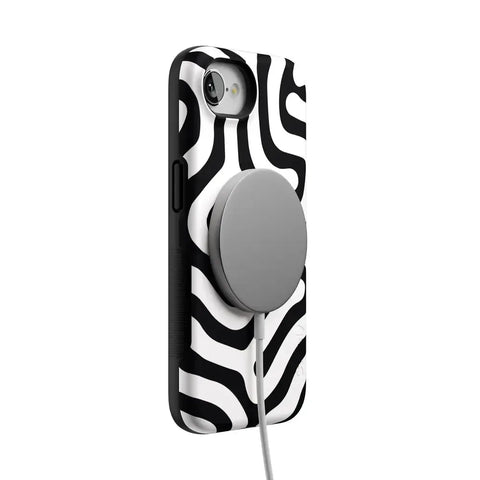 Maze | High Contrast Design Case