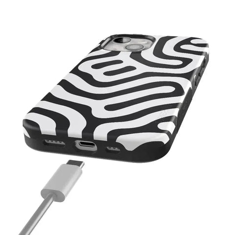 Maze | High Contrast Design Case