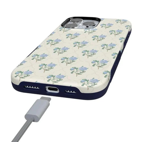 Vintage Garden | Blue Hydrangea Case
