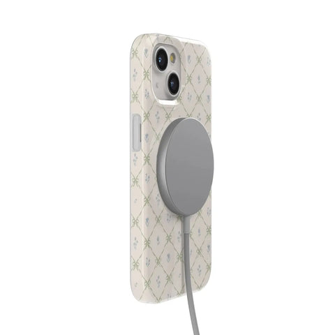 Petit Petals | Dainty Lattice Case