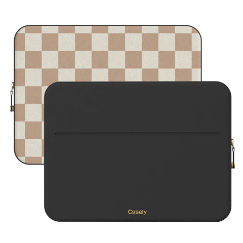 Fit Check | Neutral Checkerboard Laptop Case