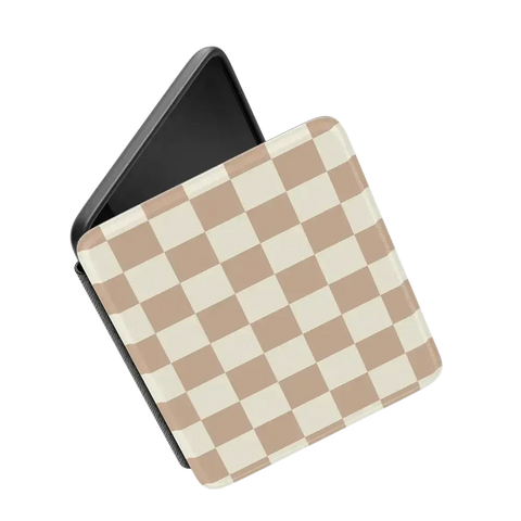 Fit Check | Neutral Checkerboard Kindle Case